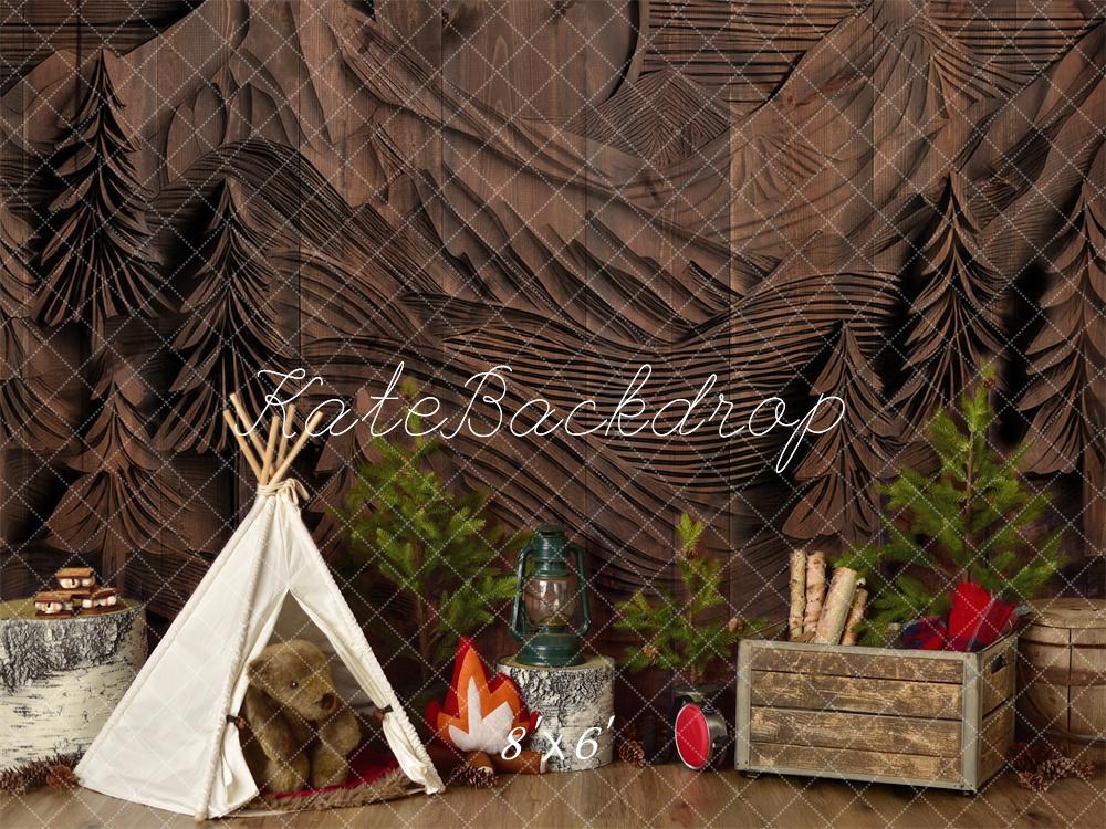 Kate Campingplatz Wald-Tipi Geschnitzte Wand Hintergrund von Mandy Ringe Fotografie