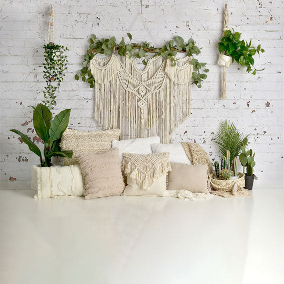 Kate Boho Macrame Bodenkissen mit Pflanzen Hintergrund Entworfen von Mandy Ringe Photography - Kate Backdrop.de