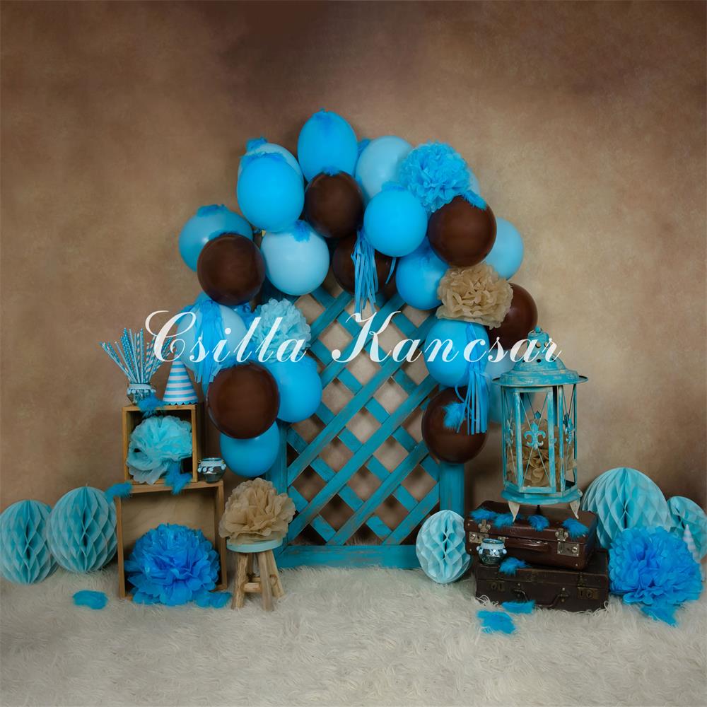 Kate Cake Smash Hintergrund Blaue Luftballons Entworfen von Csilla Kancsar - Kate Backdrop.de