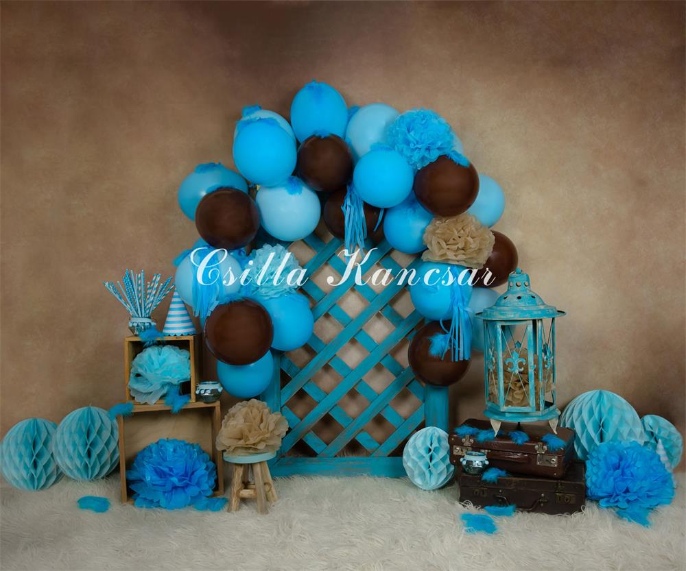 Kate Cake Smash Hintergrund Blaue Luftballons Entworfen von Csilla Kancsar - Kate Backdrop.de